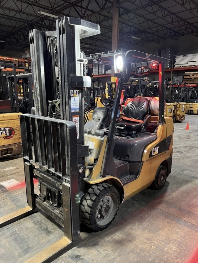2020 CAT 2C6000 in Richmond, VA