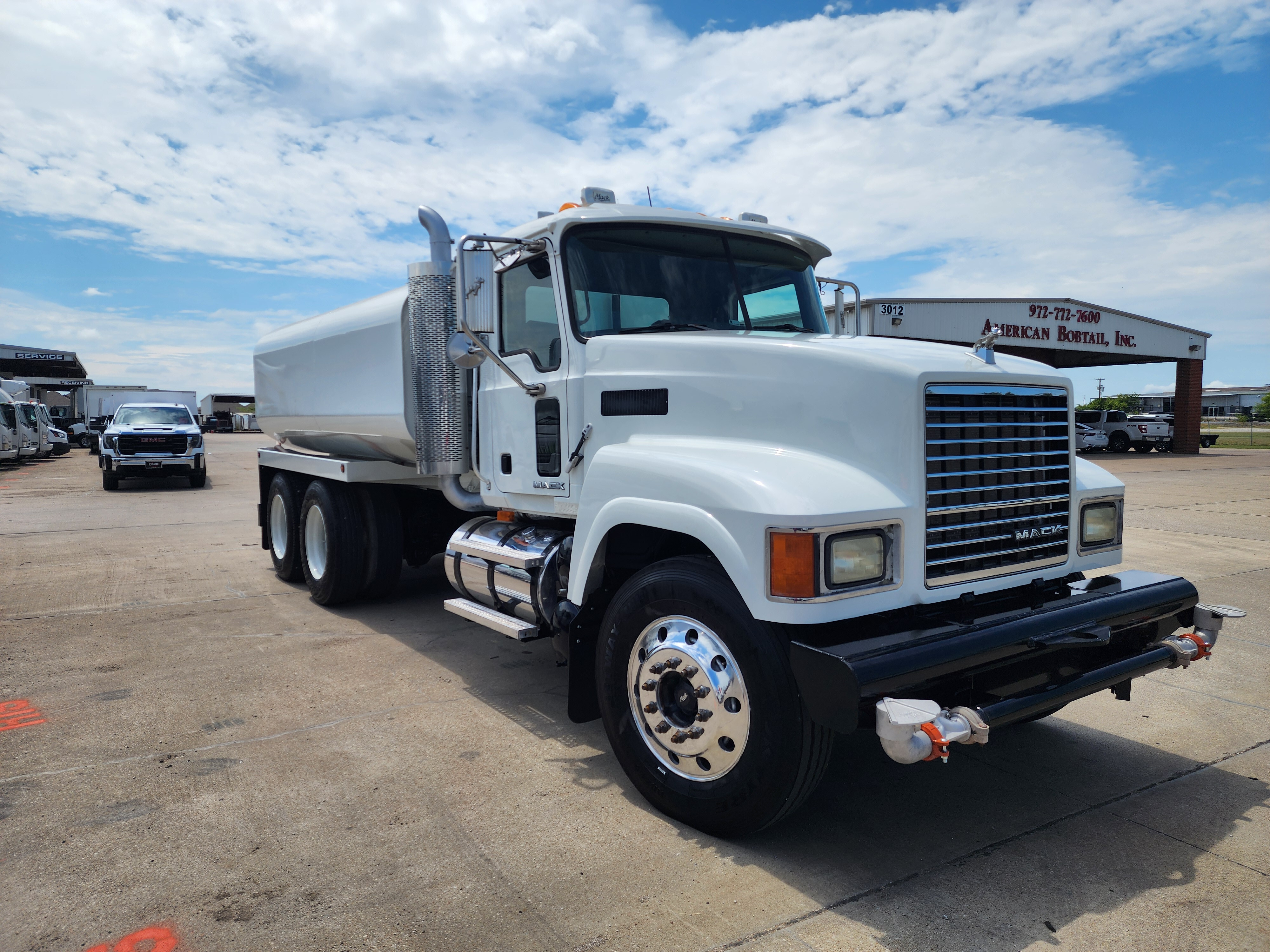 2008 MACK 600 in Rockwall, TX