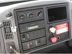 2007 INTERNATIONAL 7300 4x4 w/ALTEC DM47 TR DIGGER DERRICK