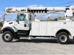 2007 INTERNATIONAL 7300 4x4 w/ALTEC DM47 TR DIGGER DERRICK