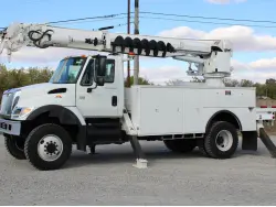2007 INTERNATIONAL 7300 4x4 w/ALTEC DM47 TR DIGGER DERRICK