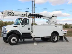 2007 INTERNATIONAL 7300 4x4 w/ALTEC DM47 TR DIGGER DERRICK