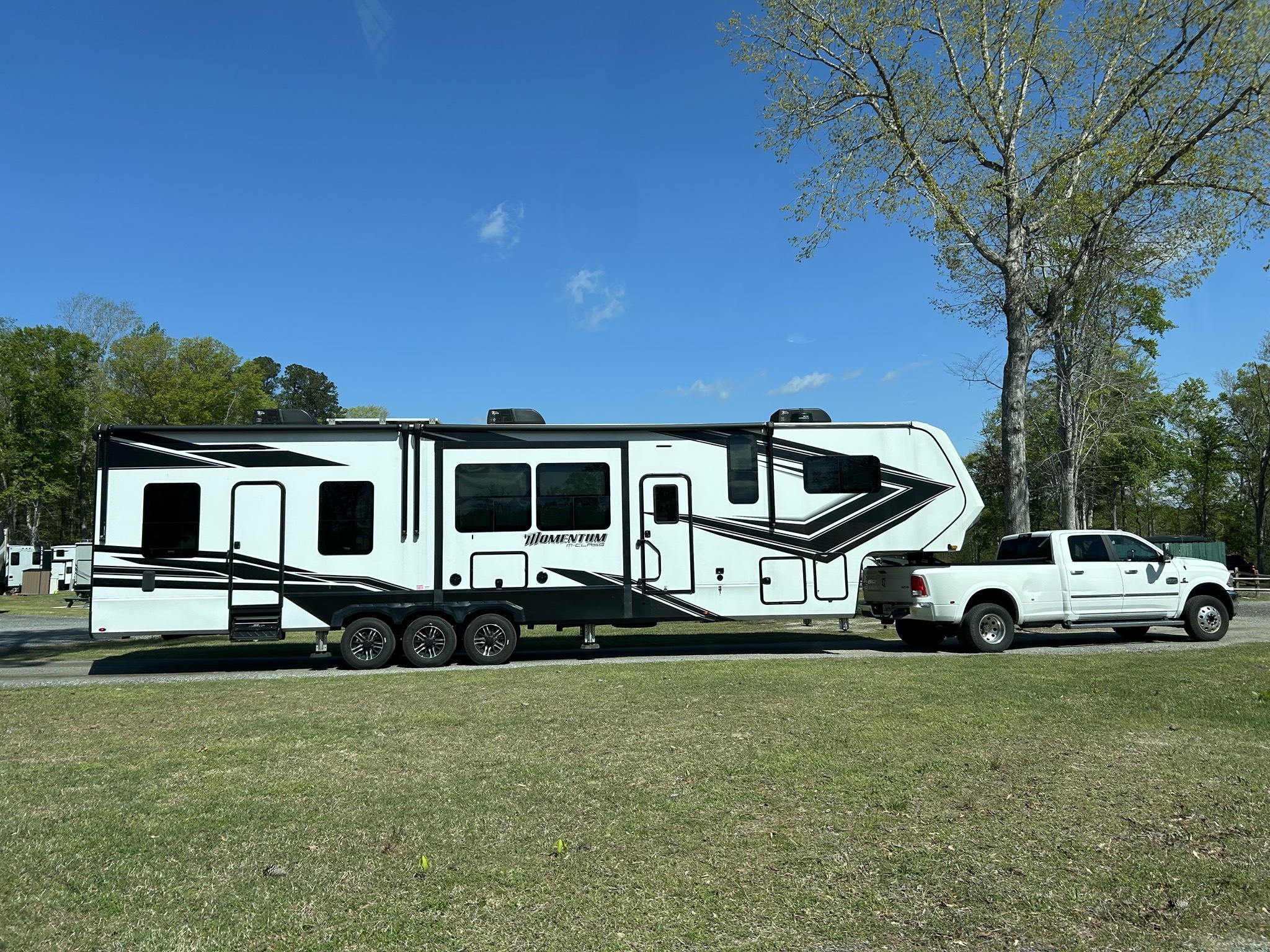 2023 Grand Design MOMENTUM M-CLASS 381MS RV