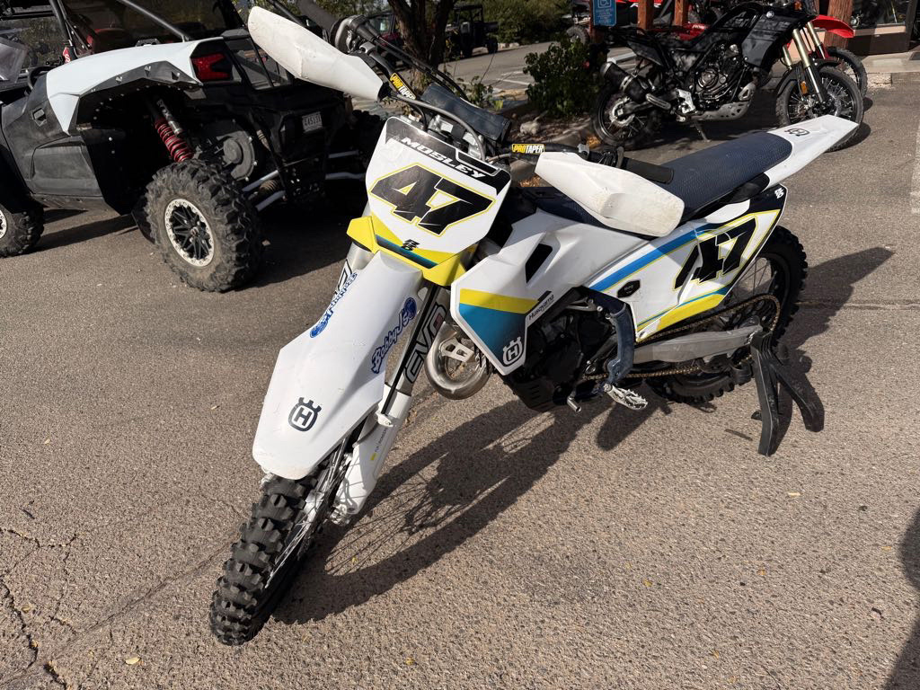 6932618f5ff37b34984aa40e.jpg?