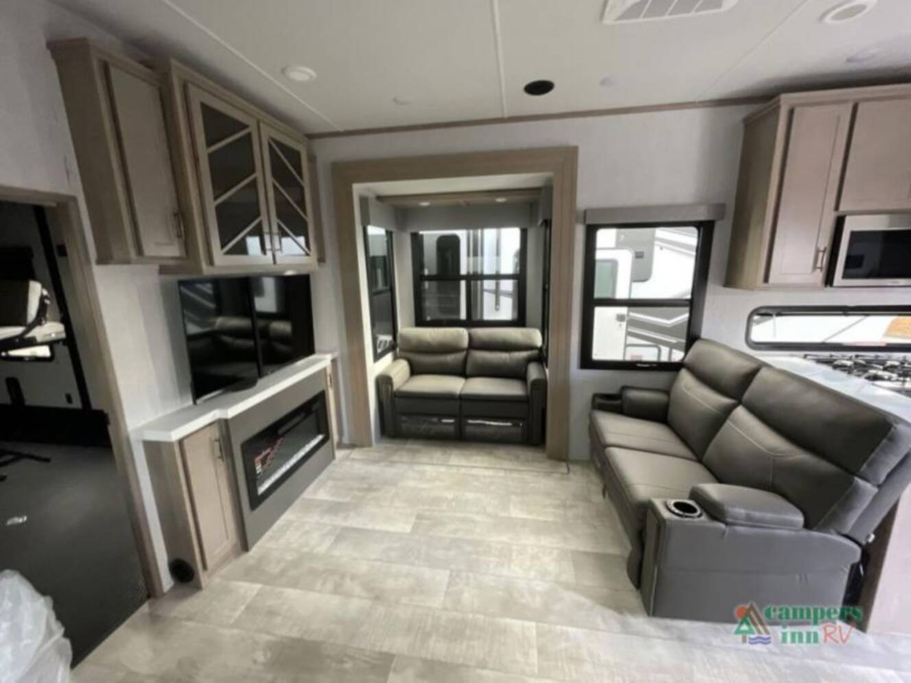 A photo of this 2024 Grand Design Momentum M-Class 414M