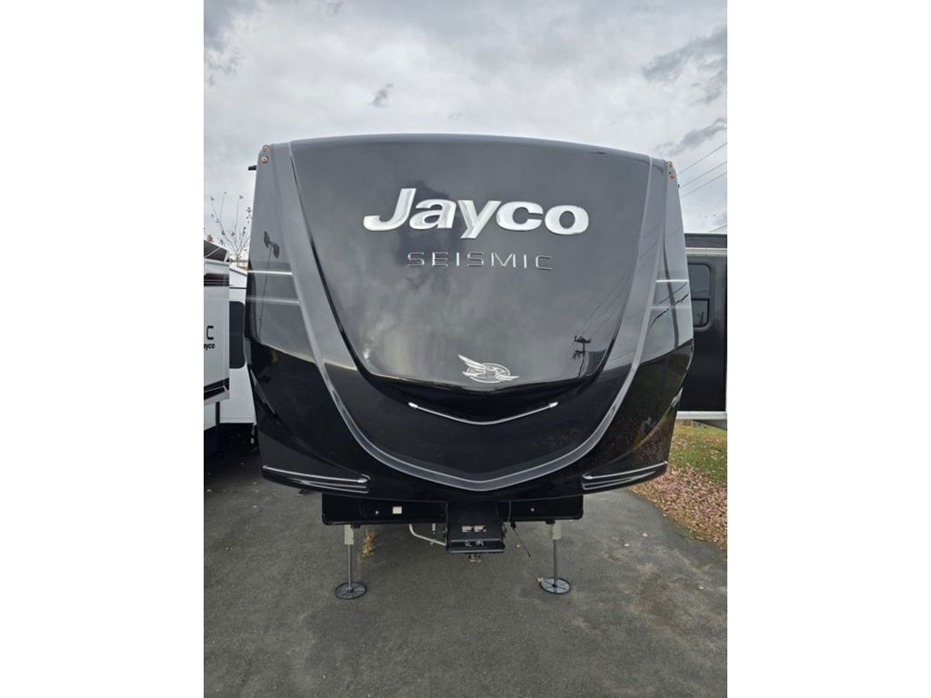 2026 Jayco Seismic 395 in moorefield WV