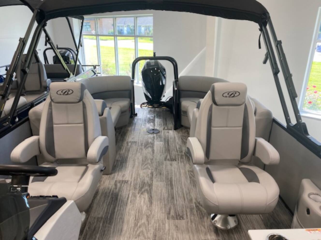 A photo of this 2026 Bentley LEGACY 243 NAVIGATOR