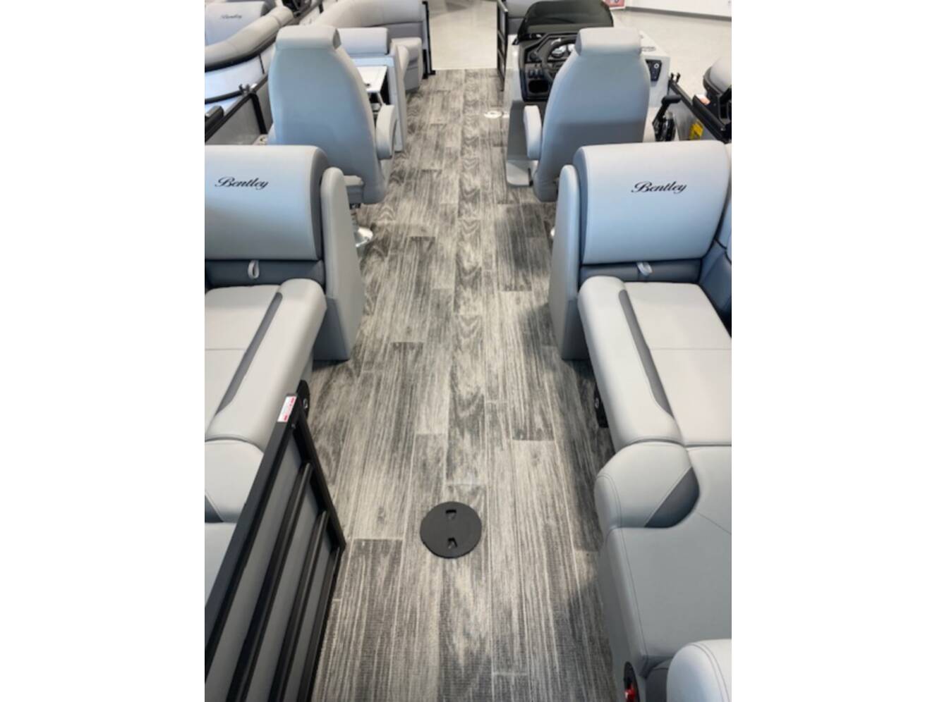 A photo of this 2026 Bentley LEGACY 243 NAVIGATOR