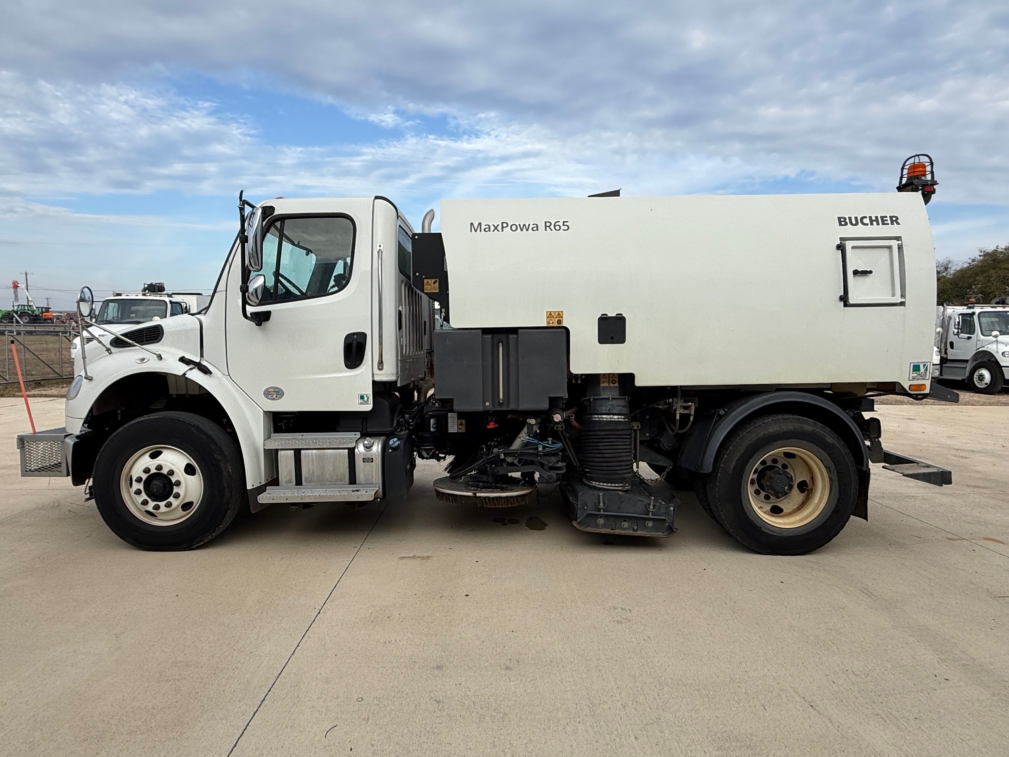 2023 JOHNSTON-BUCHER R65 in Waco, TX