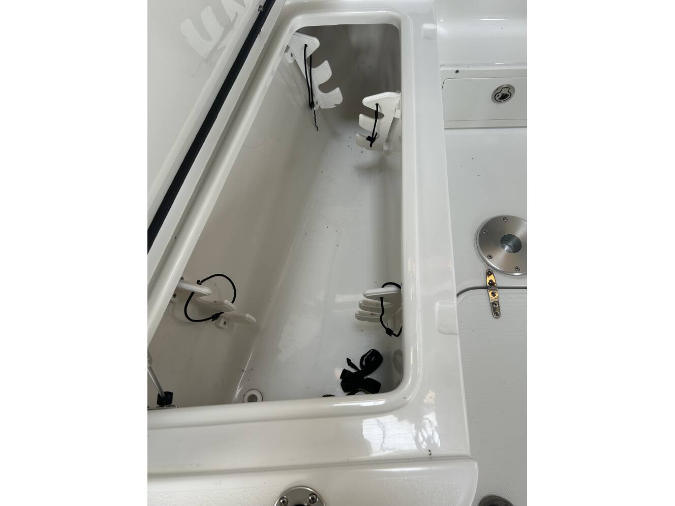 A photo of this 2019 Sea Hunt Gamefish 27 Forward Seating