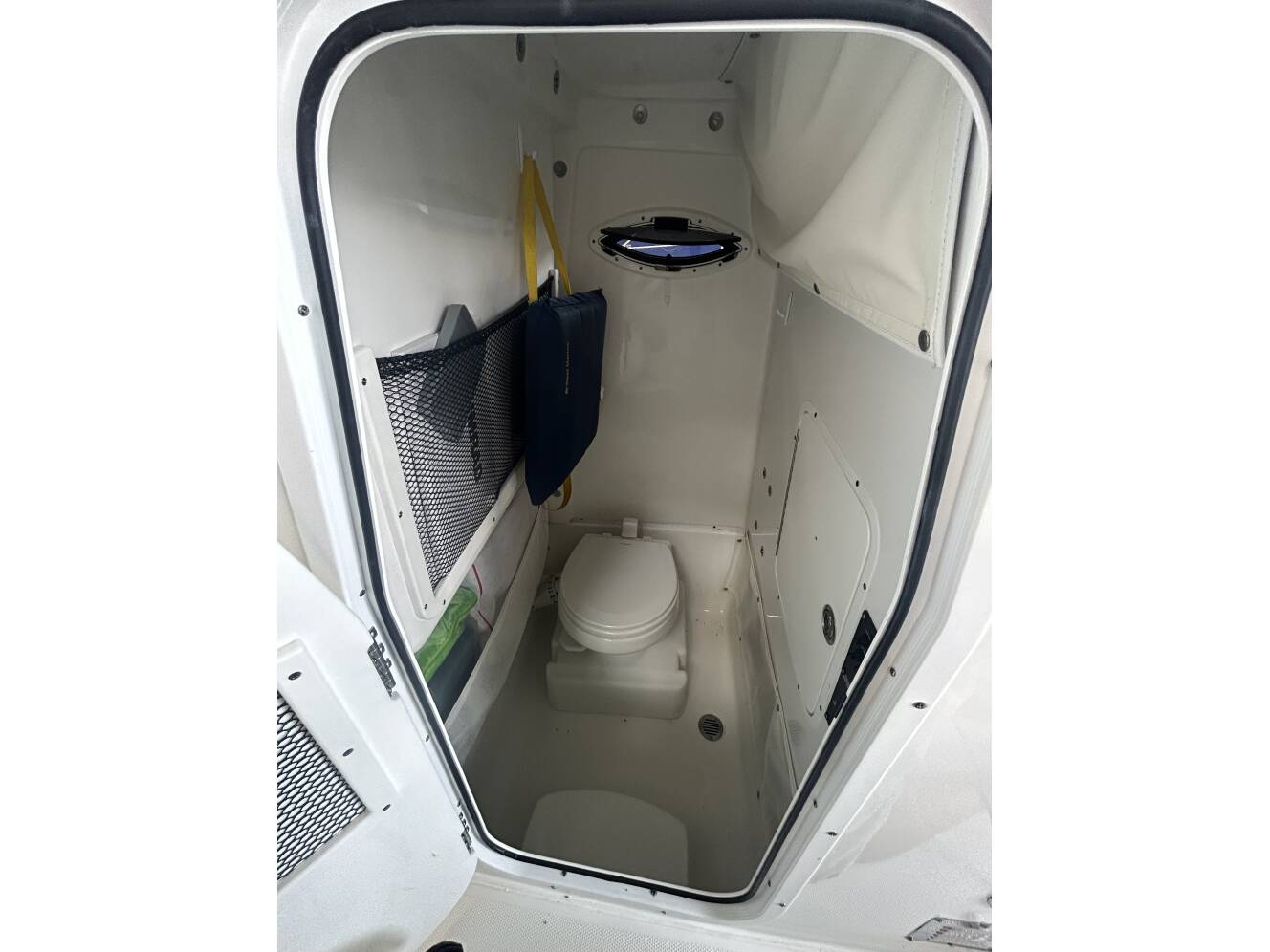 A photo of this 2019 Sea Hunt Gamefish 27 Forward Seating