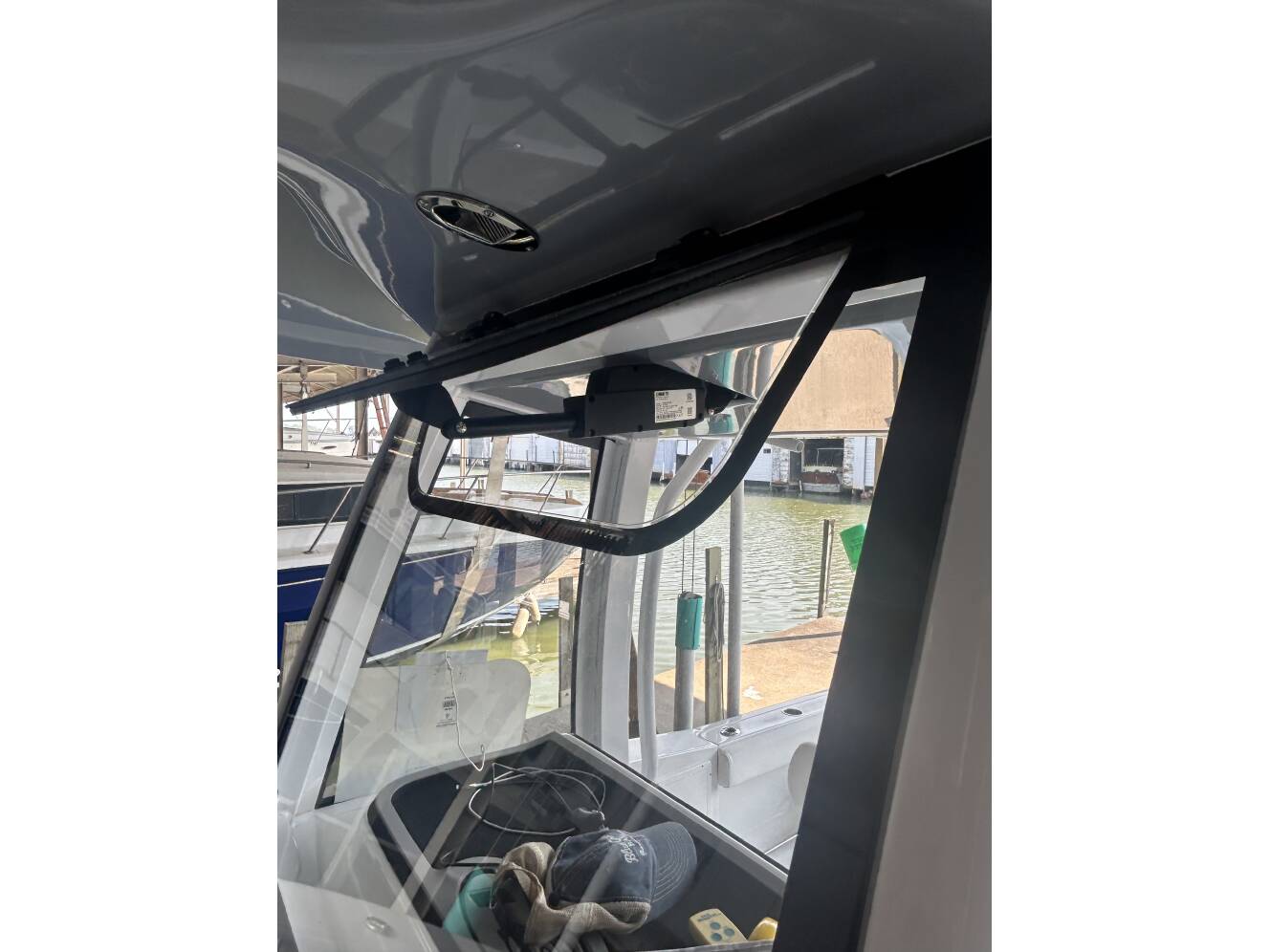 A photo of this 2019 Sea Hunt Gamefish 27 Forward Seating