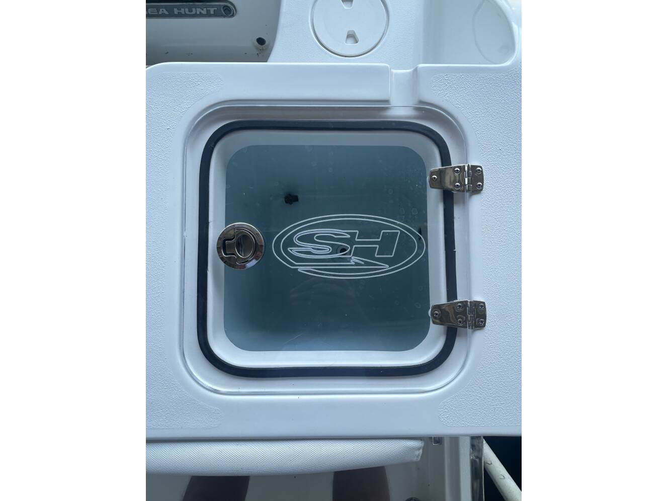 A photo of this 2019 Sea Hunt Gamefish 27 Forward Seating