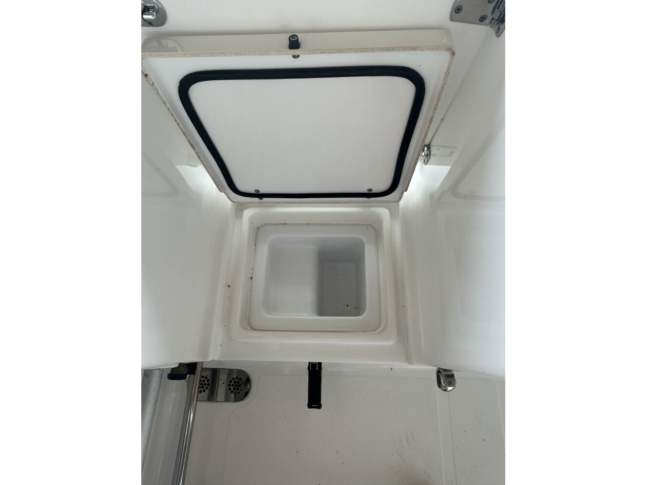 A photo of this 2019 Sea Hunt Gamefish 27 Forward Seating
