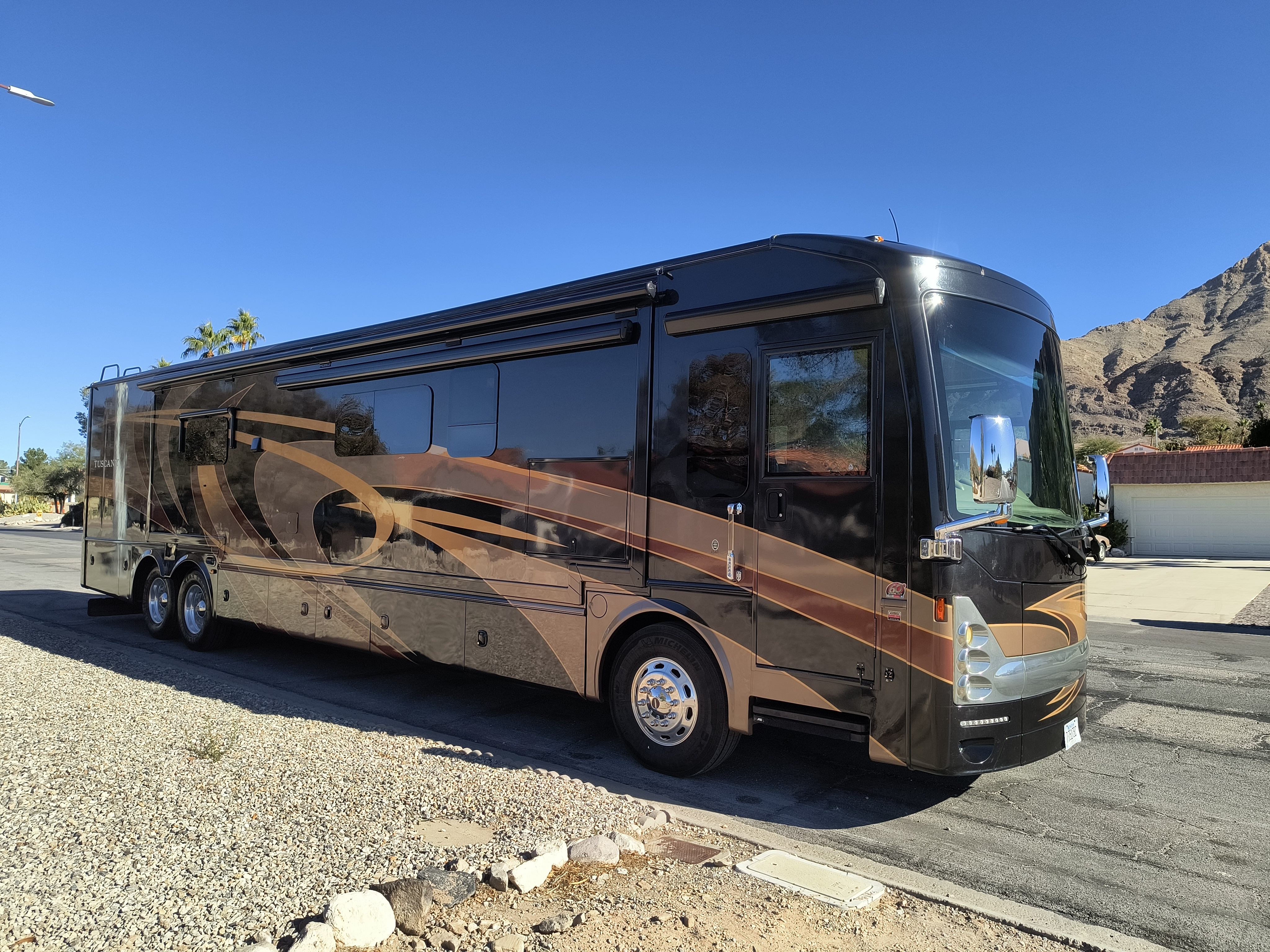 2015 Thor Motor Coach TUSCANY 45AT RV