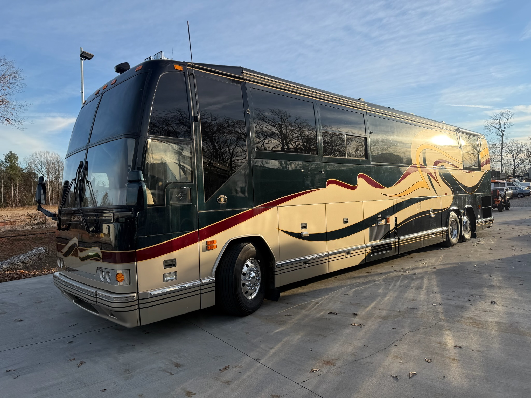 2002 Prevost FEATHERLITE H3 45 Class A Diesel Motorhome - Diesel Pusher RV