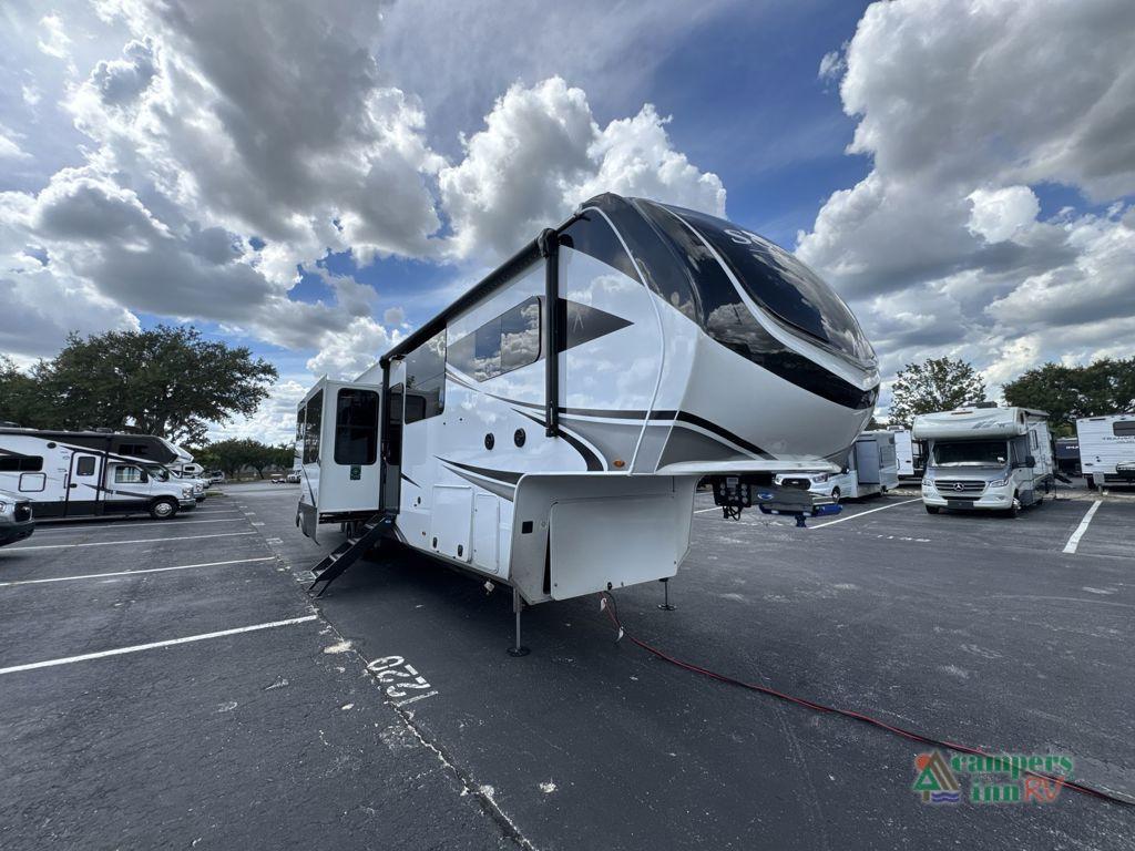 2026 Grand Design Solitude 376RD / 376RD-R in seffner FL