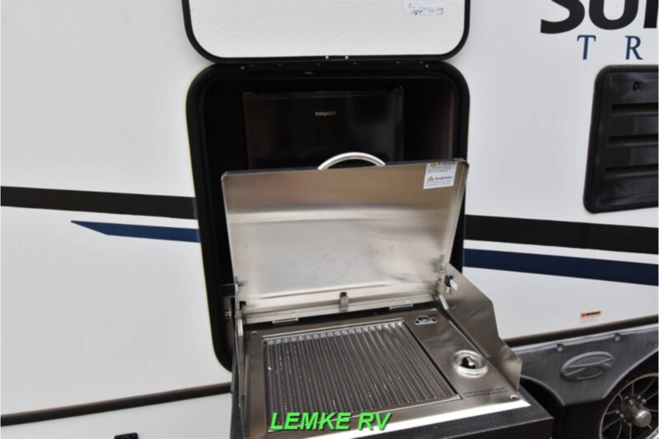 A photo of this 2021 Crossroads Rv Sunset Trail 272BH