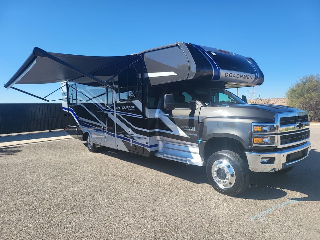 New 2026 Coachmen Entourage Chevy 5500 320LV For Sale in Albuquerque ...