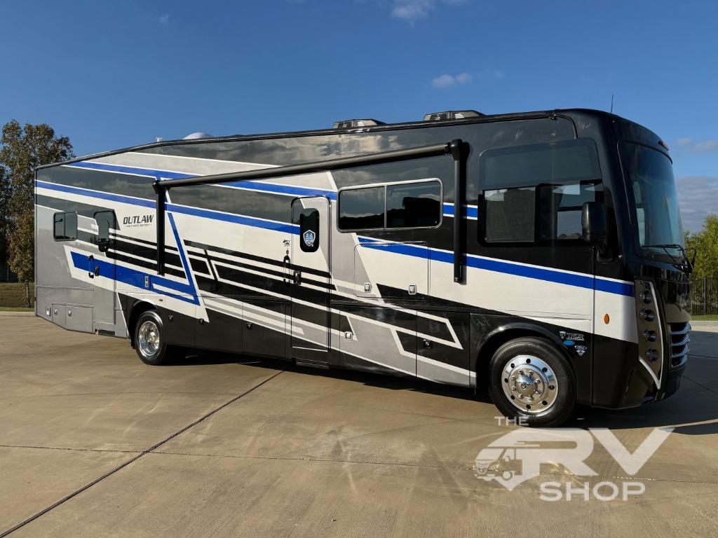 2026 Thor Motor Coach Outlaw Wild West Edition 38K in baton rouge LA