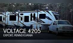 2020 Dutchmen Voltage 4205 Fifth Wheel Toy Hauler RV