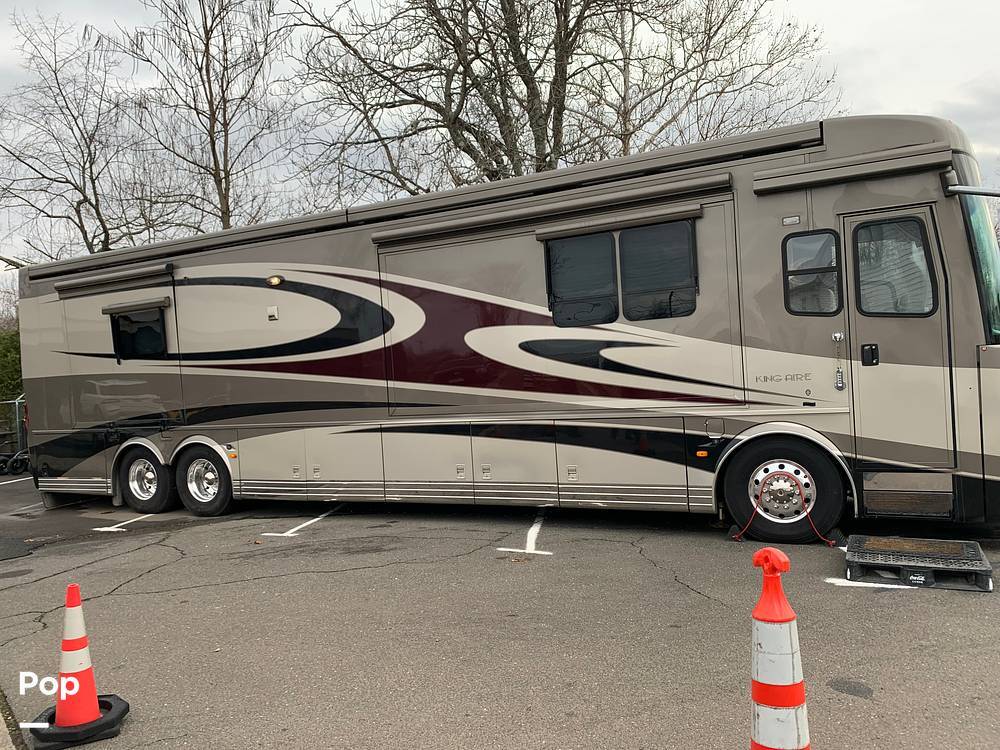 2009 Newmar King Aire 4560 in portland CT