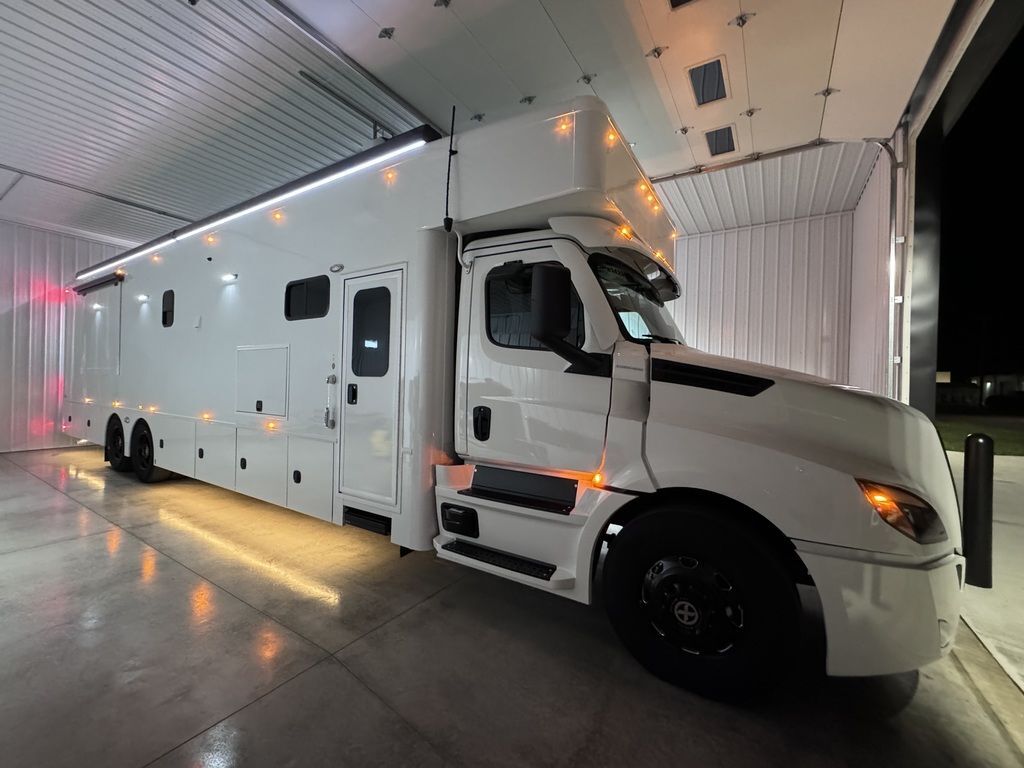Show Hauler Motorhome RVs For Sale - RV Trader