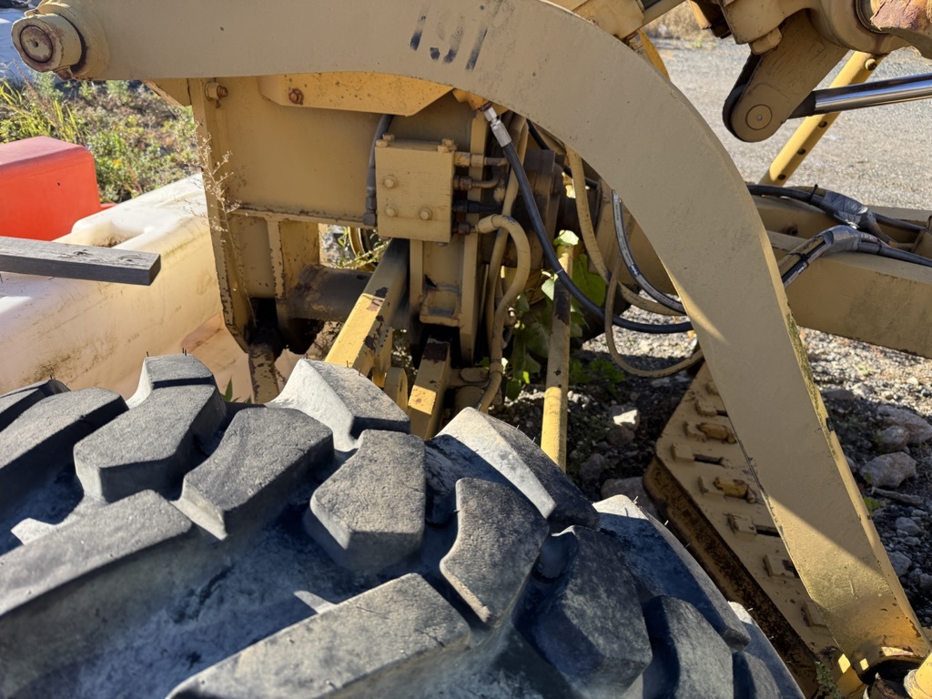 1980 CAT 120G in Chantilly, VA