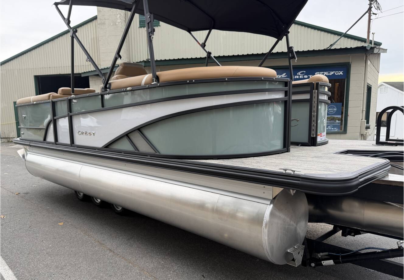 A photo of this 2026 Crest Pontoons Conquest 235 SLC