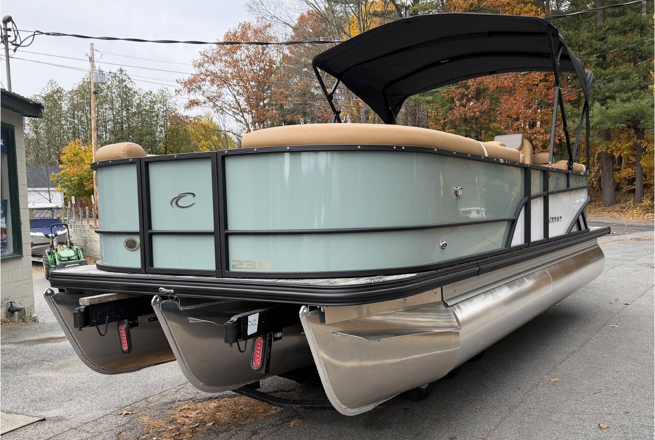 A photo of this 2026 Crest Pontoons Conquest 235 SLC