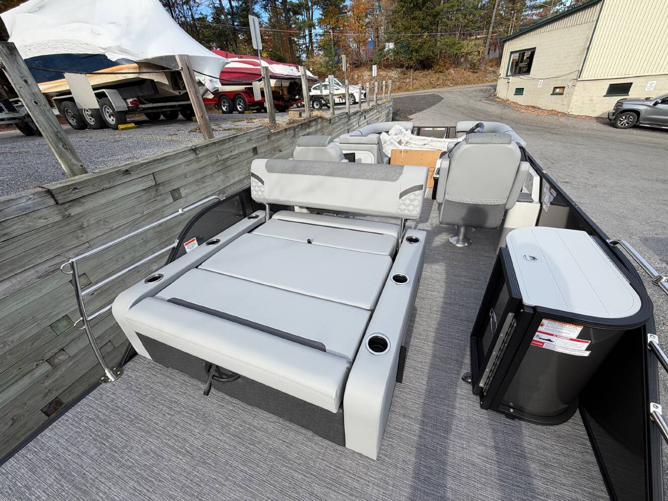 A photo of this 2026 Crest Pontoons Conquest SLSC 250