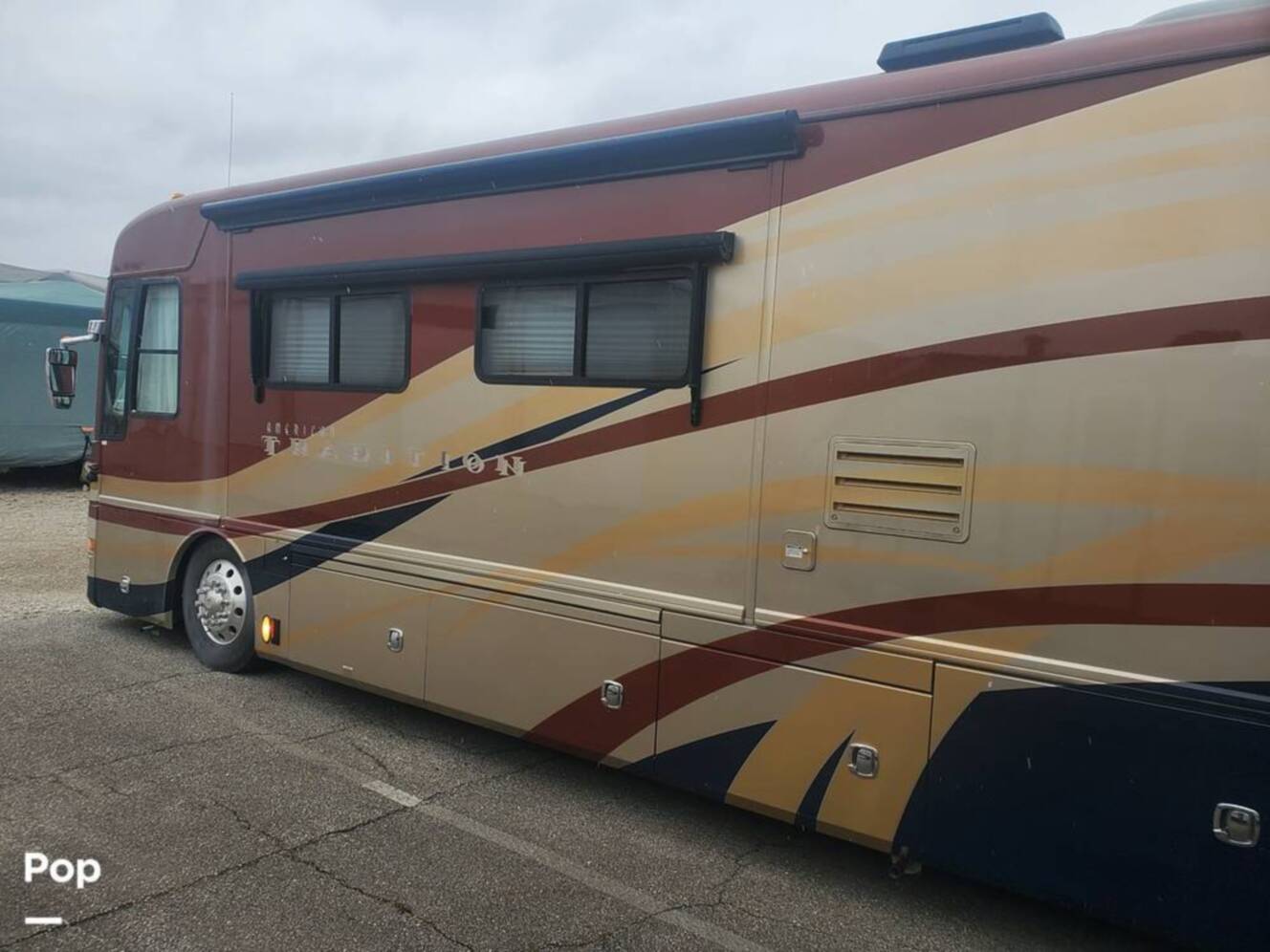 A photo of this 2007 American Coach American Tradition 42R