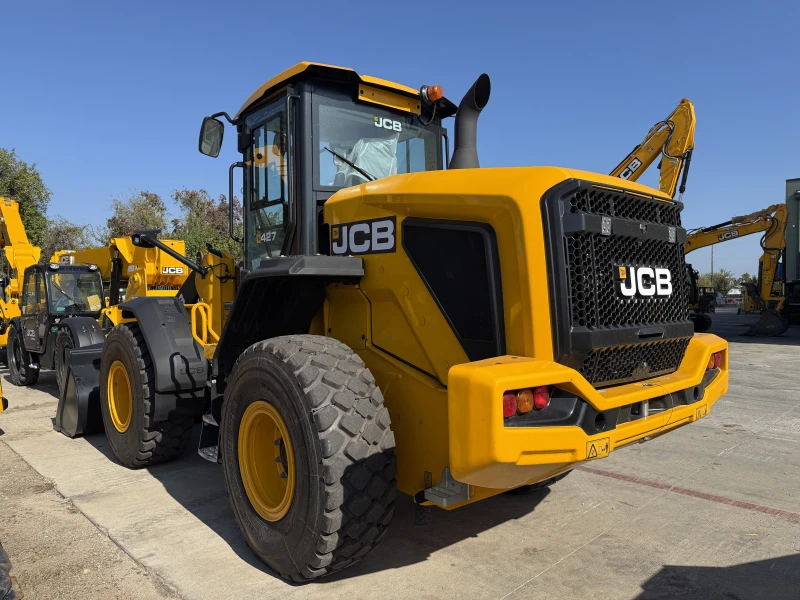 2025 JCB 427