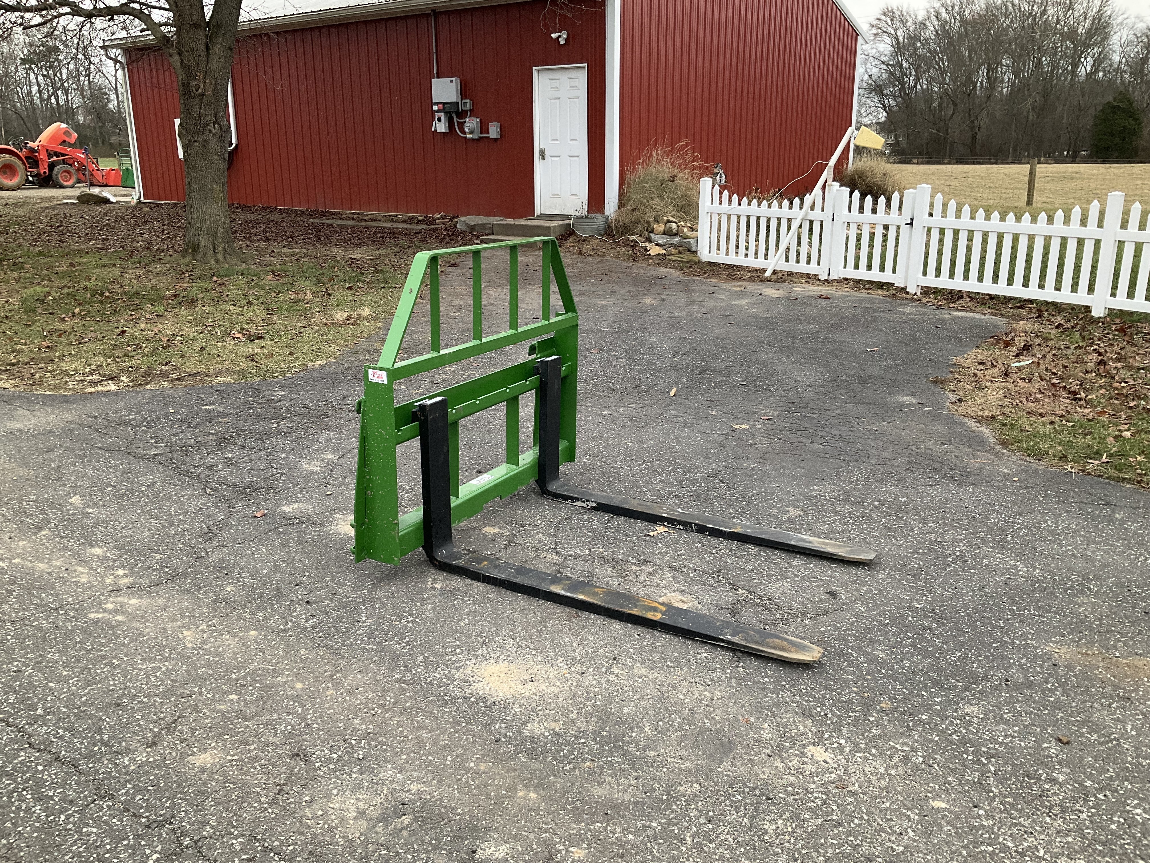 2025 KIVEL 3500 LB. JOHN DEERE PALLET FORKS in Elmer, NJ