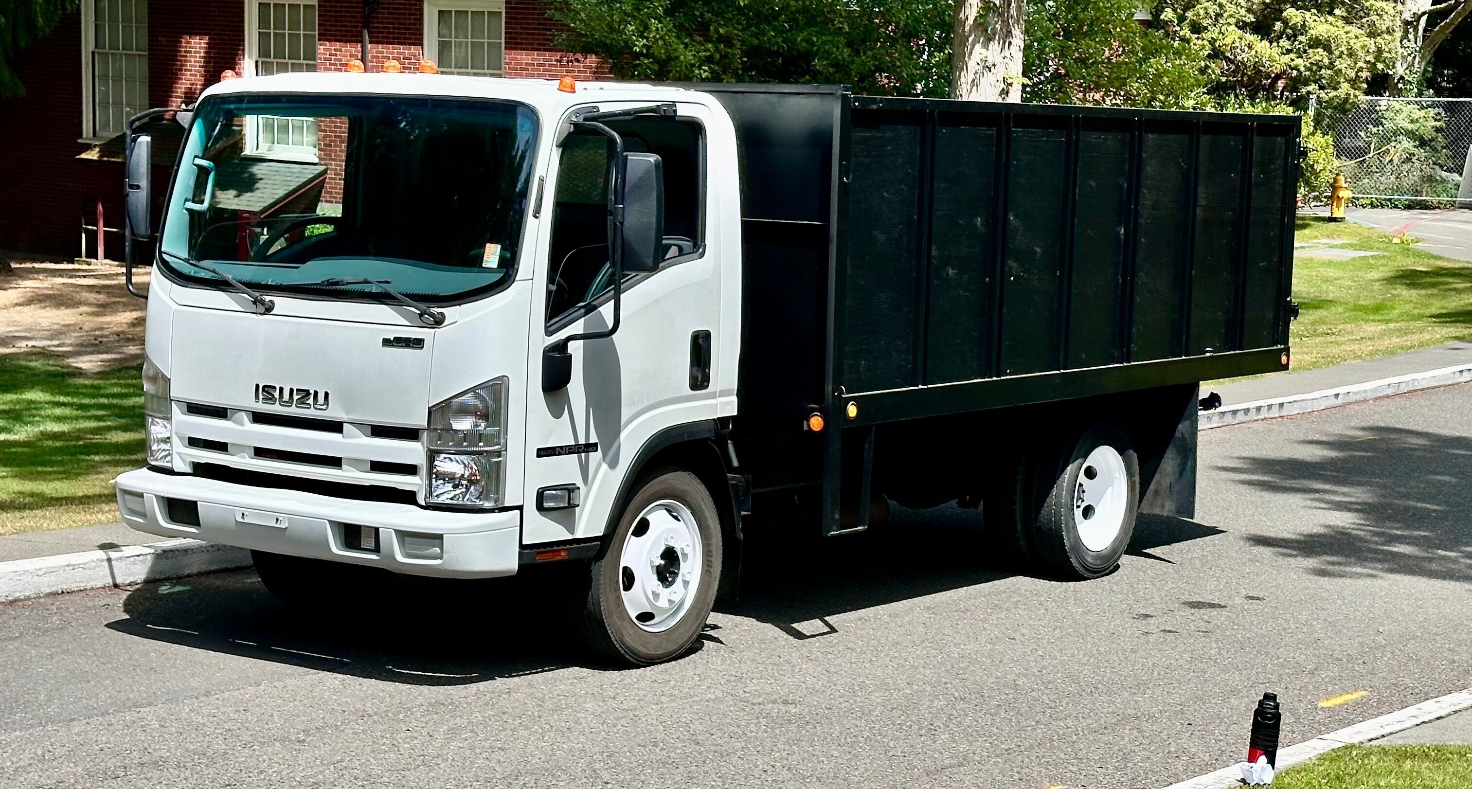 2018 ISUZU NPR in Hartford, CT