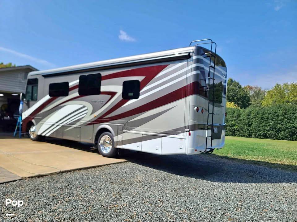 2022 Newmar Bay Star 3124 in midland NC