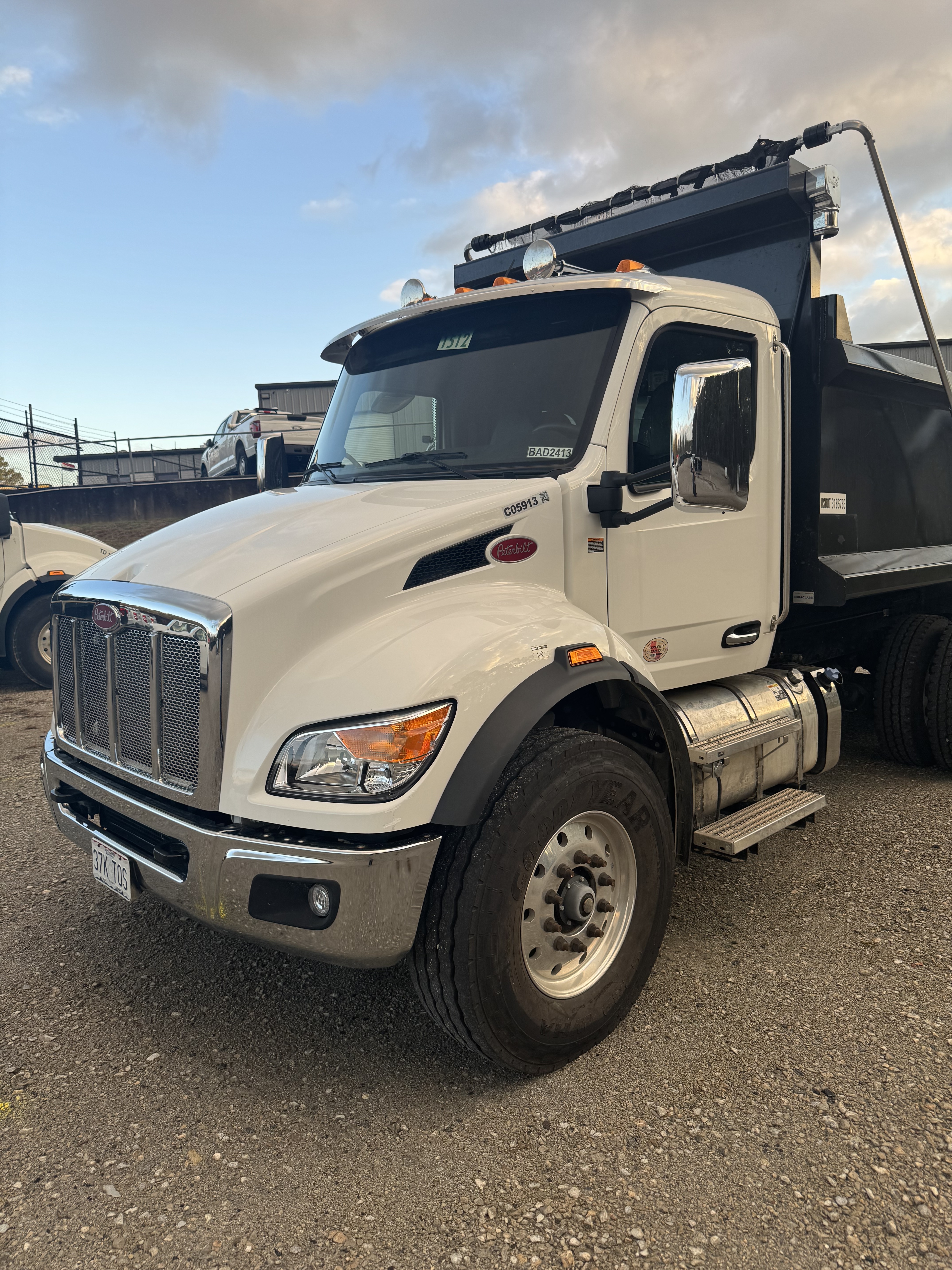 Used 2024 Peterbilt 548 For Sale in Kansas City, MO - 5038677325 ...