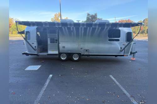 2021 Airstream GLOBETROTTER 27FBQ in dublin CA