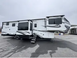 2022 GRAND DESIGN SOLITUDE 380FL