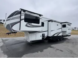 2022 GRAND DESIGN SOLITUDE 380FL