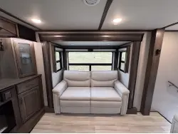 2022 GRAND DESIGN SOLITUDE 380FL
