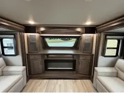2022 GRAND DESIGN SOLITUDE 380FL