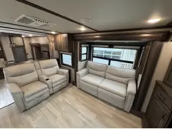 2022 GRAND DESIGN SOLITUDE 380FL