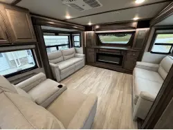 2022 GRAND DESIGN SOLITUDE 380FL