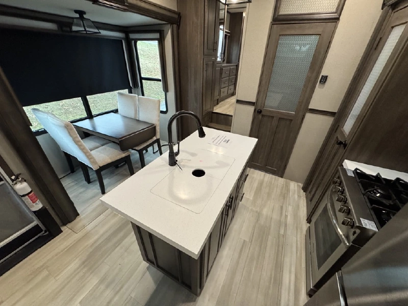 2022 GRAND DESIGN SOLITUDE 380FL