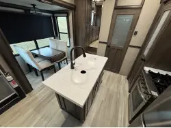2022 GRAND DESIGN SOLITUDE 380FL