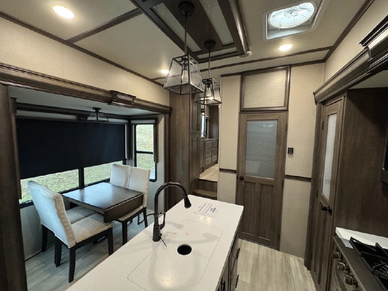 2022 GRAND DESIGN SOLITUDE 380FL