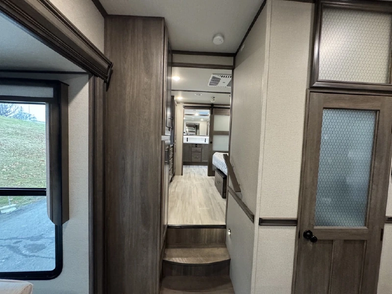 2022 GRAND DESIGN SOLITUDE 380FL
