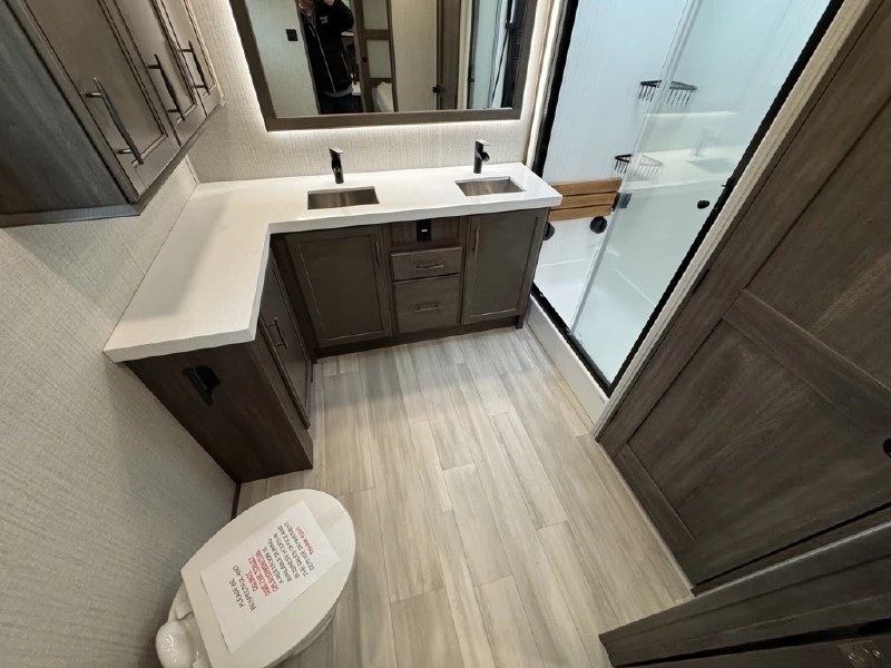 2022 GRAND DESIGN SOLITUDE 380FL
