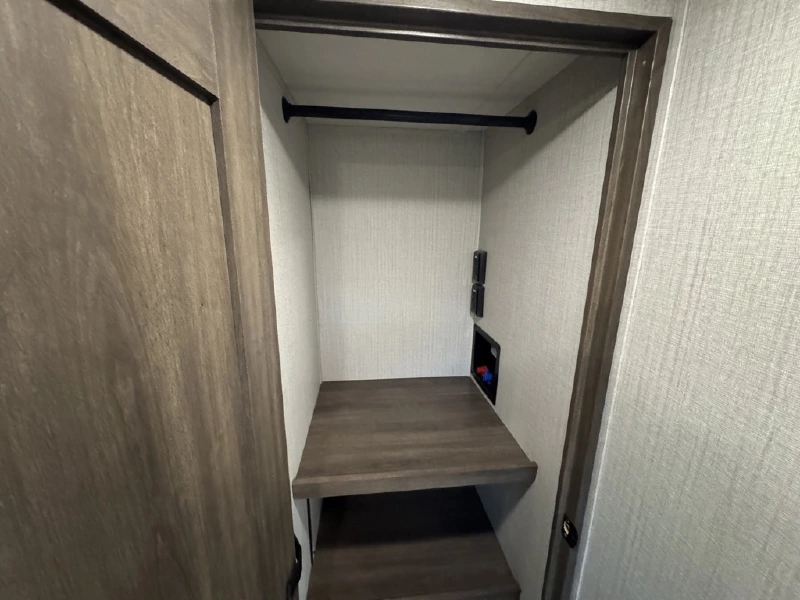 2022 GRAND DESIGN SOLITUDE 380FL